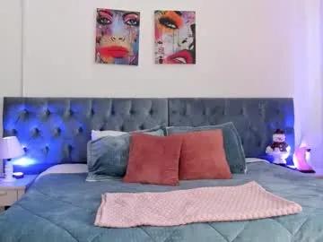 regina_blum on Chaturbate