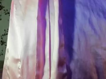 reginamoon12 — Show your chest [500 tokens remaining] #petite #natural #nylon #heels