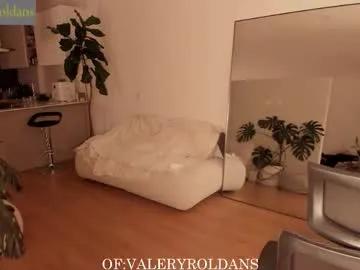 roldansvalery — Love, make me happy wednesday :) #lovense #bigboobs #tease #curvy #latina Goal #4/5   50:11 Left