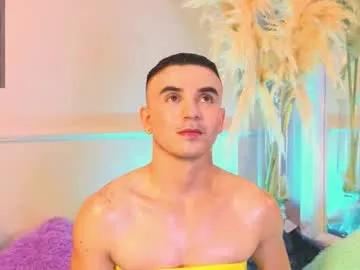 roman_chase on Chaturbate