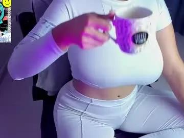 roxy_clark on Chaturbate