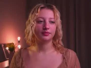 rue_novella on Chaturbate