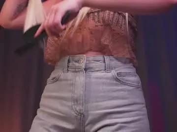 rue_novella on Chaturbate