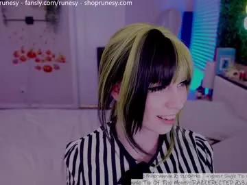 runesy on Chaturbate