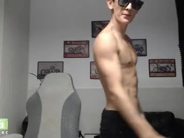rustynf1tz — Epic Camshow  @rustynf1tz #muscle #dance #striptease #feet #pvt #cum [1975 tokens remaining]