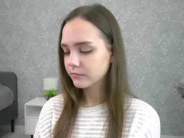 sara_whooops on Chaturbate