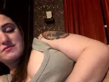 sarahsweetie17 on Chaturbate