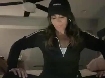 sayplsgdgrl on Chaturbate