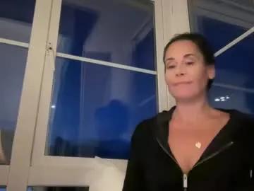 sayplsgdgrl on Chaturbate