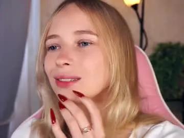 shelleybuss on Chaturbate