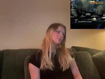 shinyandused on Chaturbate