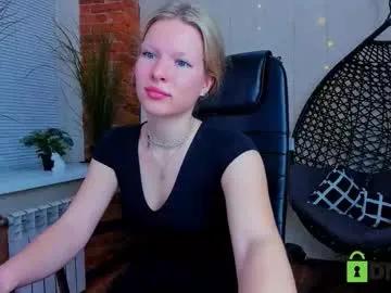 slavic_momm — Hello! This is my FIRST day here!  #new #blonde #cute #nonude #shy [91 tokens remaining]