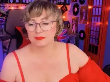 sugarvi on Chaturbate