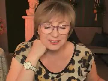 sugarvi on Chaturbate