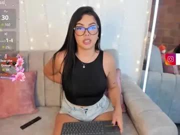 tharaaa_1 on Chaturbate