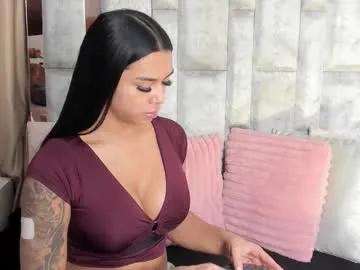 tina_noa on Chaturbate