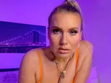 tinkerbell822 on Chaturbate