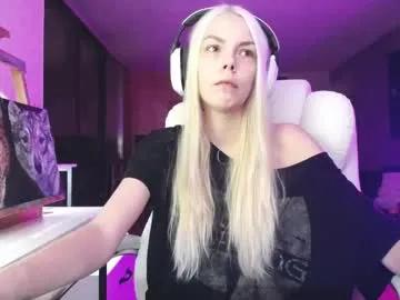 tinykylie on Chaturbate