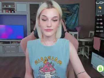 tsukuemi_no_mikoto on Chaturbate