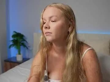 urblonde001 on Chaturbate