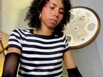 venuss_03 on Chaturbate