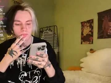 veryraretwins on Chaturbate