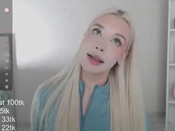 vickyfuckingdoll on Chaturbate