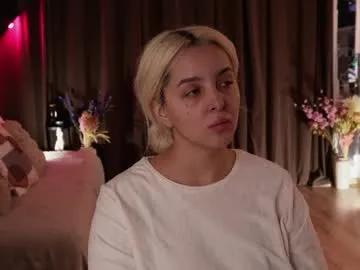 victoriamorrone on Chaturbate