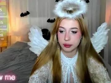 y0ung_lina18 on Chaturbate