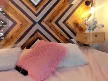 zairavancleef — You come and fuck my tits and my mouth? Warm up the show and make me vibrate  #cuckold #torso  #joi #ass #tease