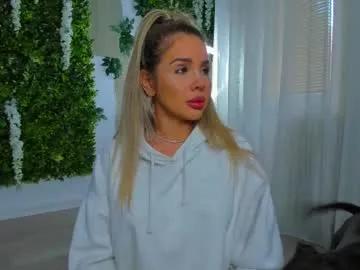 zinasquirts on Chaturbate