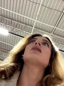 -AngelAri- on StripChat