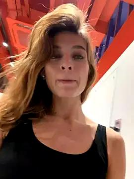 -AngelAri- on StripChat