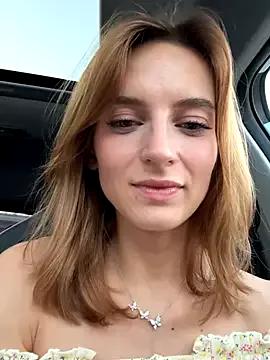 -AngelAri- on StripChat