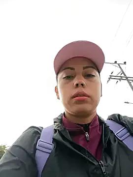 _andrea30 on StripChat