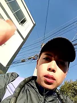 _andrea30 on StripChat