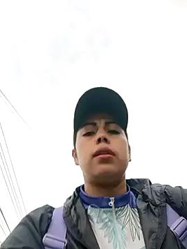 _andrea30 on StripChat