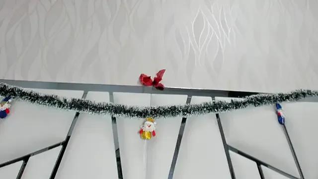 _aurora18_ on StripChat