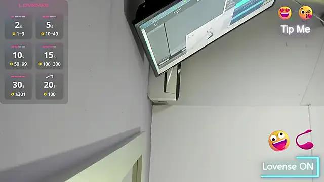 _candy_jade_ — suck deep + ride torso + squirt