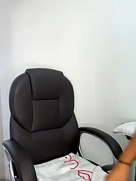 _Isabella_1 on StripChat