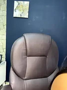 _Isabella_1 on StripChat