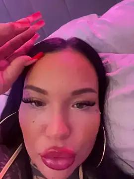 _MelinaCurves_'s avatar