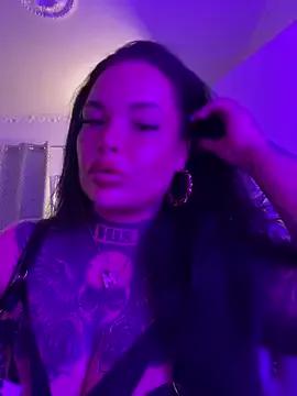 _MelinaCurves_ on StripChat