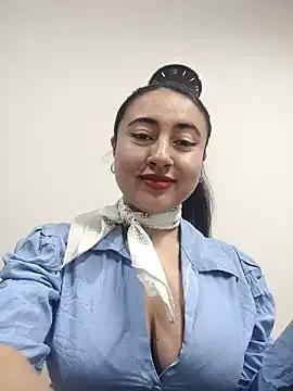 _Sarah-Office1 on StripChat