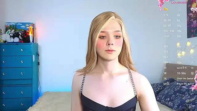 _yourFoxy_ on StripChat