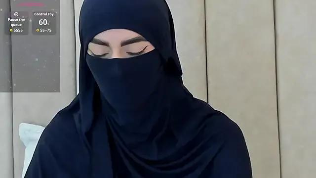 _Zahiira_ on StripChat