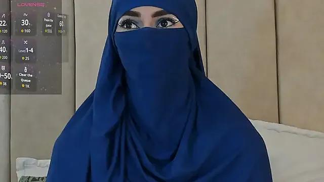 _Zahiira_ on StripChat