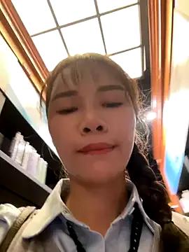 Adora188 on StripChat