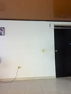 ALANAH_KITTY on StripChat