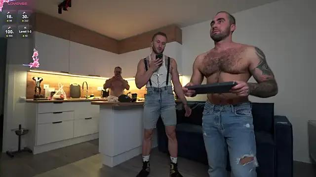 Alex_xxx — show 2 cocks